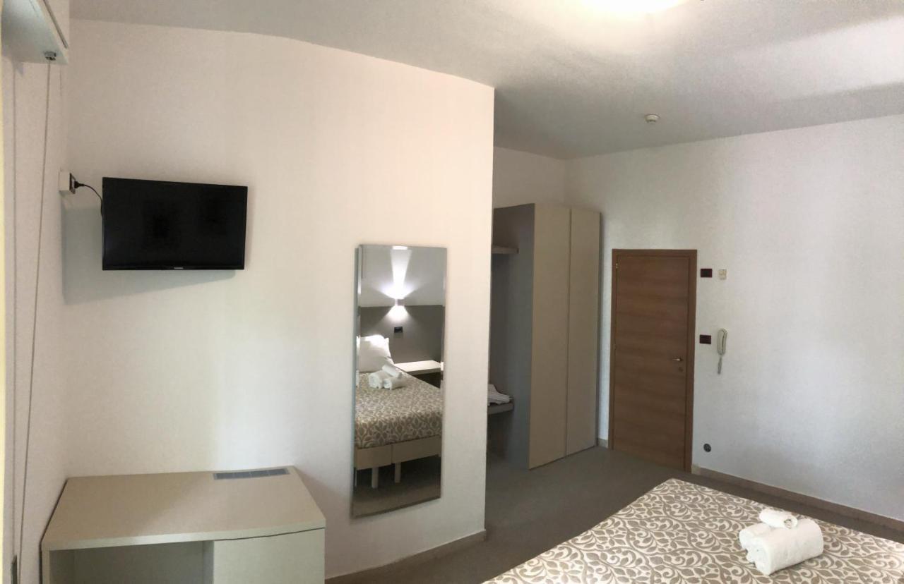 Vinsea Hotel Bellaria-Igea Marina Bagian luar foto