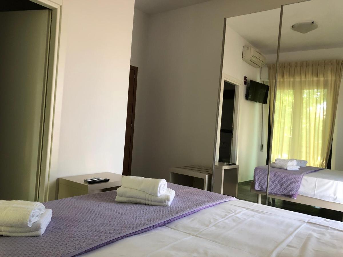 Vinsea Hotel Bellaria-Igea Marina Bagian luar foto