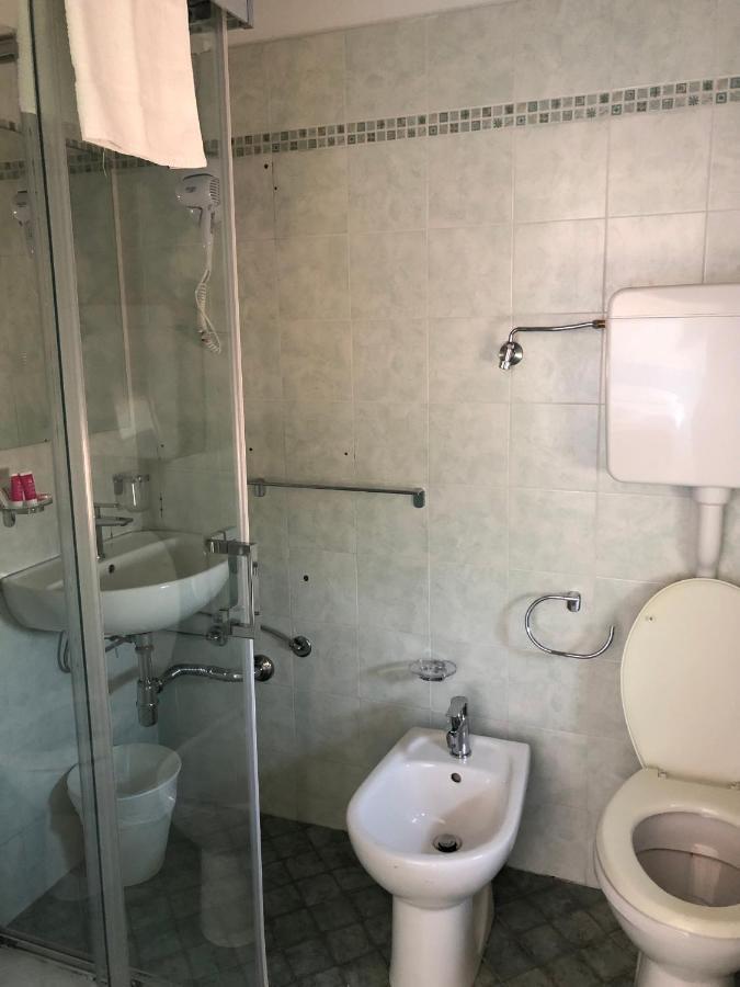 Vinsea Hotel Bellaria-Igea Marina Bagian luar foto