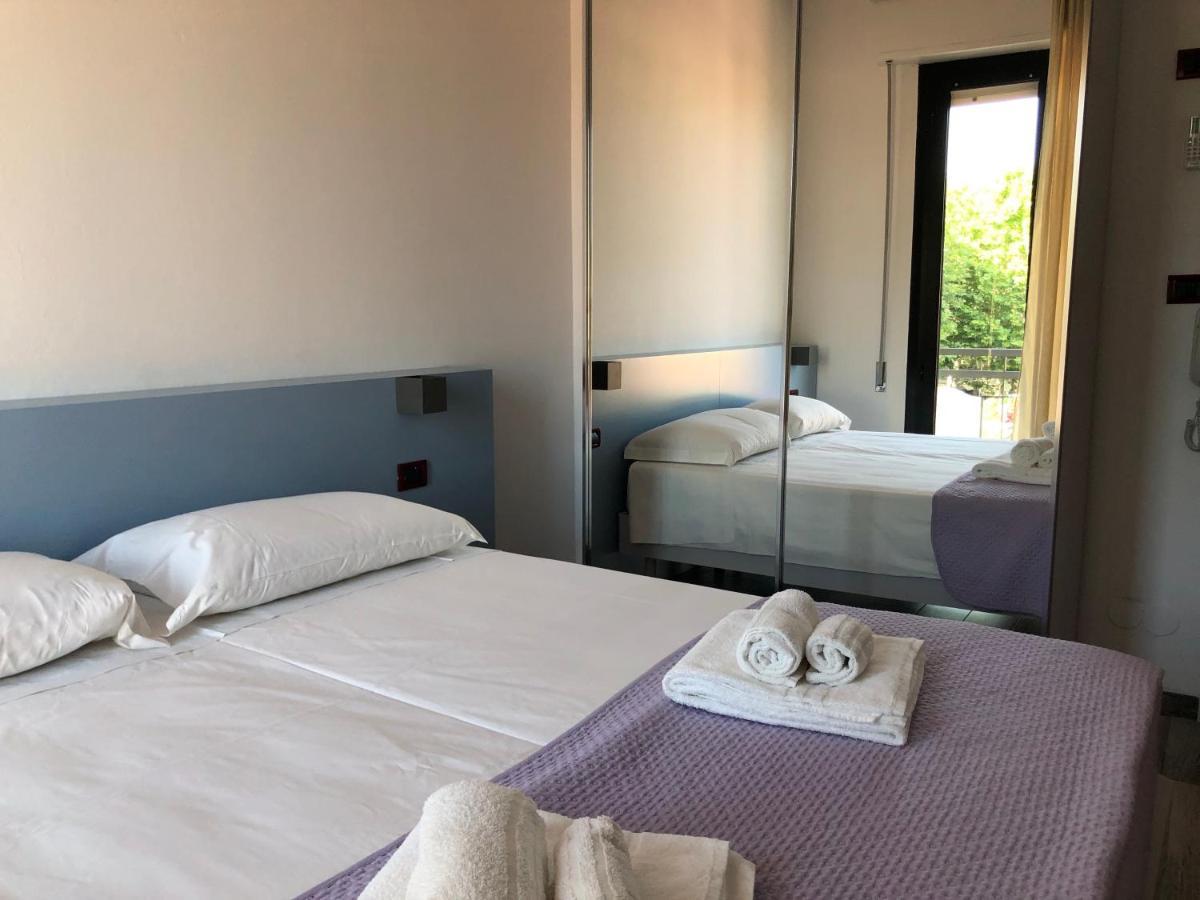 Vinsea Hotel Bellaria-Igea Marina Bagian luar foto