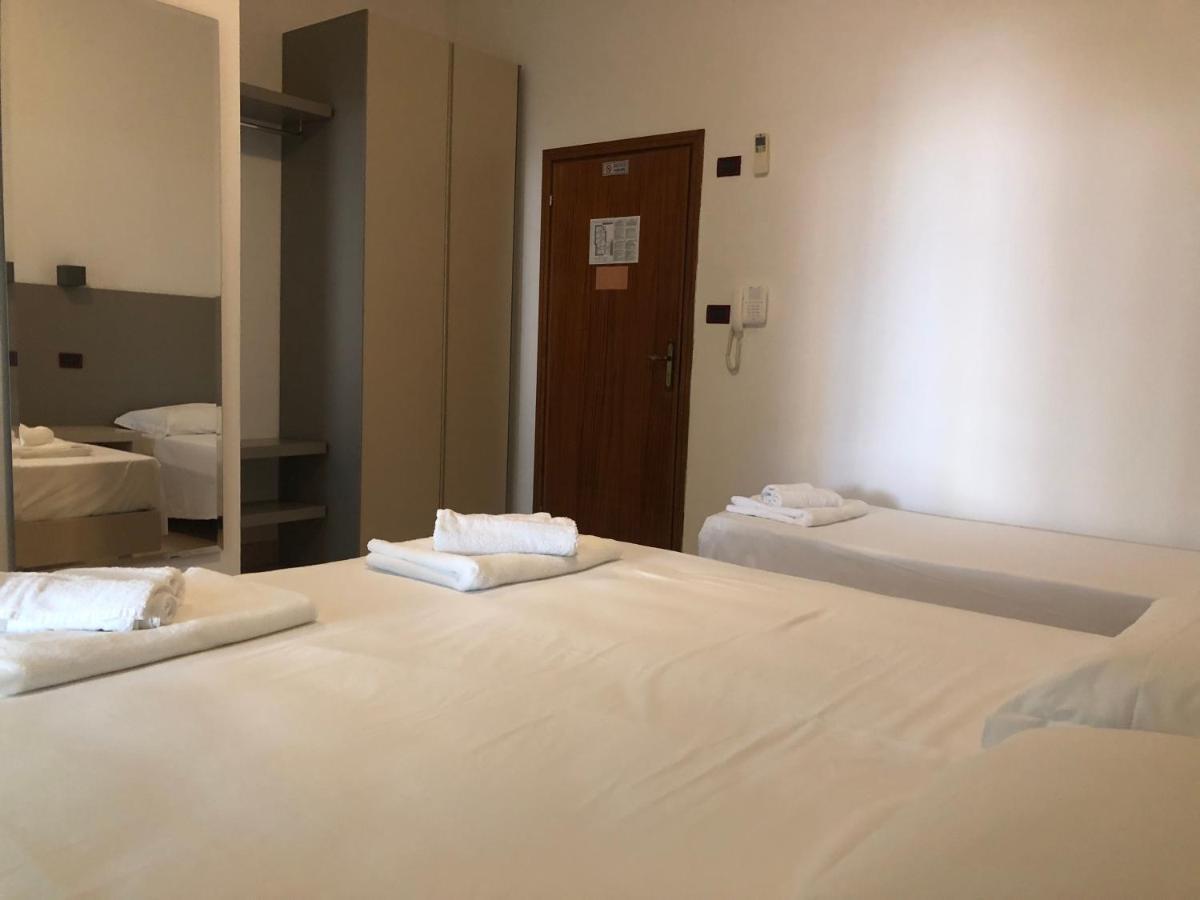 Vinsea Hotel Bellaria-Igea Marina Bagian luar foto
