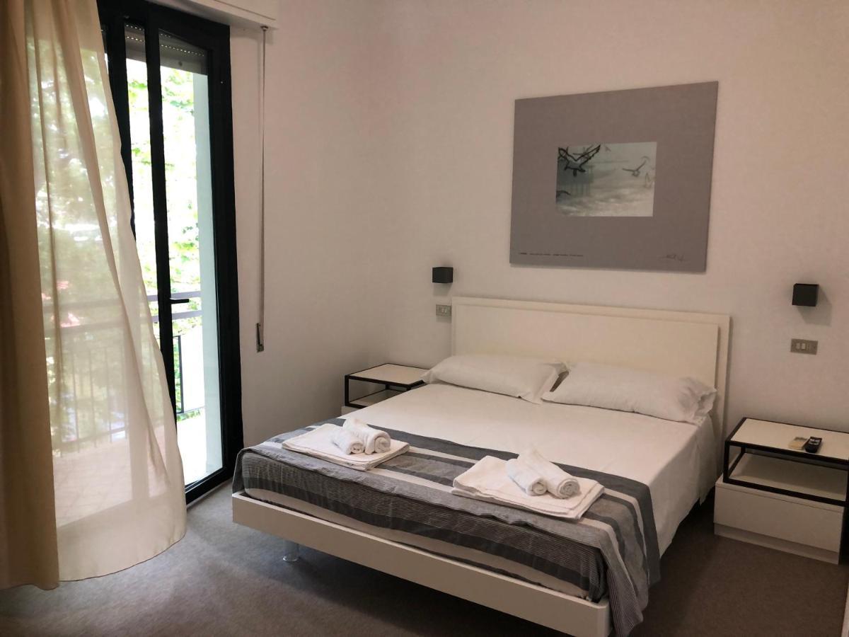 Vinsea Hotel Bellaria-Igea Marina Bagian luar foto