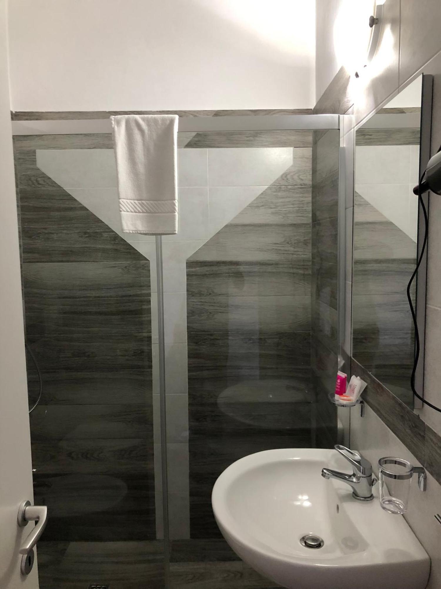 Vinsea Hotel Bellaria-Igea Marina Bagian luar foto